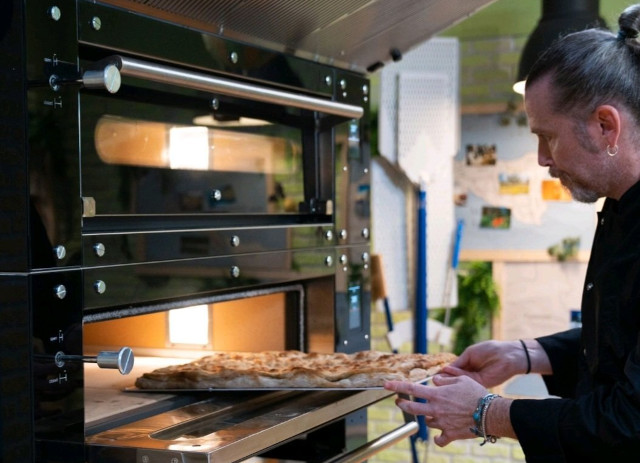 Mestre Pizzaiolo italiano Cristiano Garbarino.